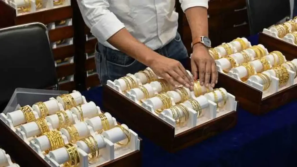 تراجع حاد في أسعار الذهب عالمياً يفتح آفاقاً جديدة للمقبلين على الزواج